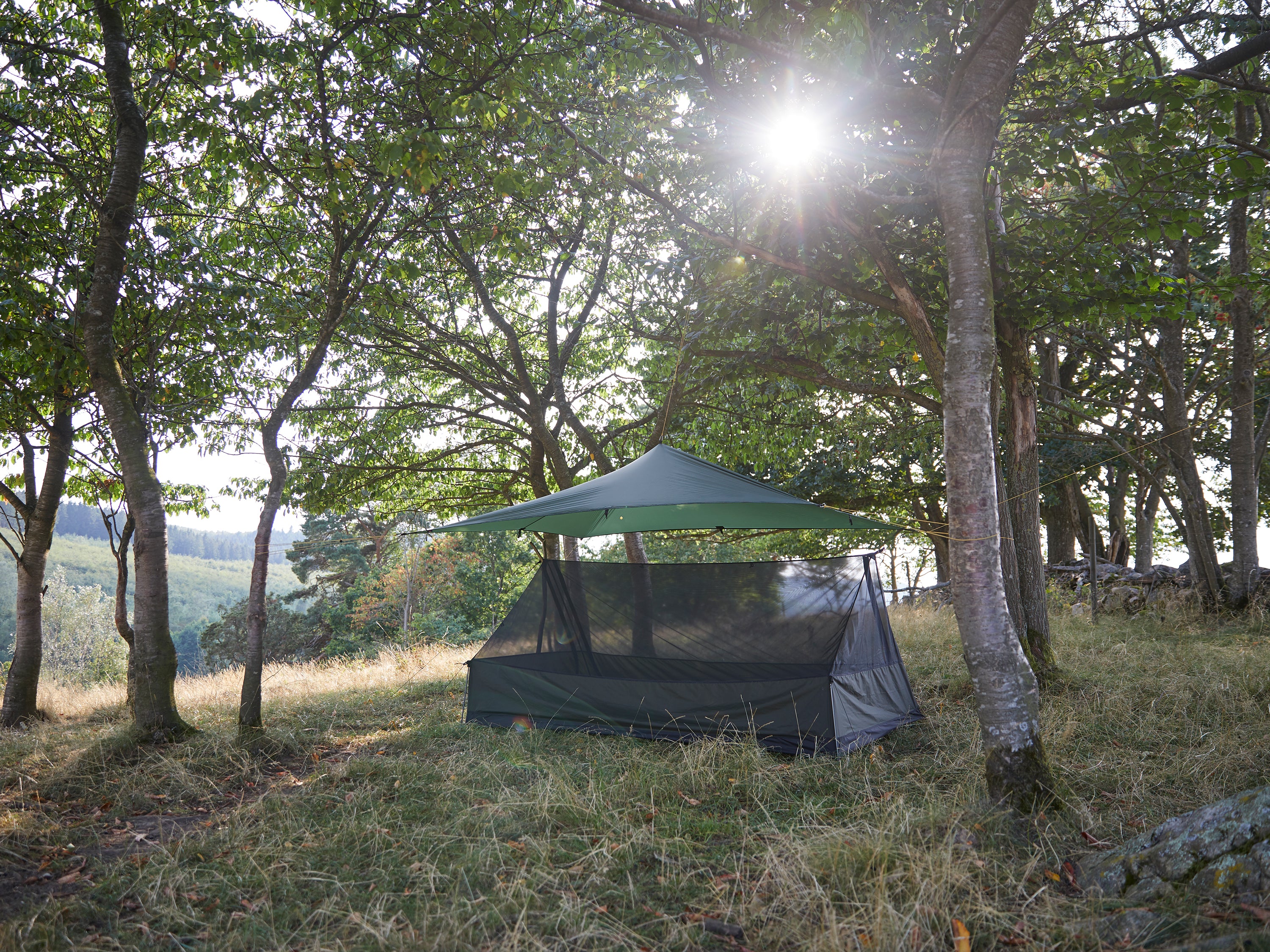 nordisk-troms-mesh-cabin-insektenfreier-schlafunterstand-2-personen-dark-moss image 2