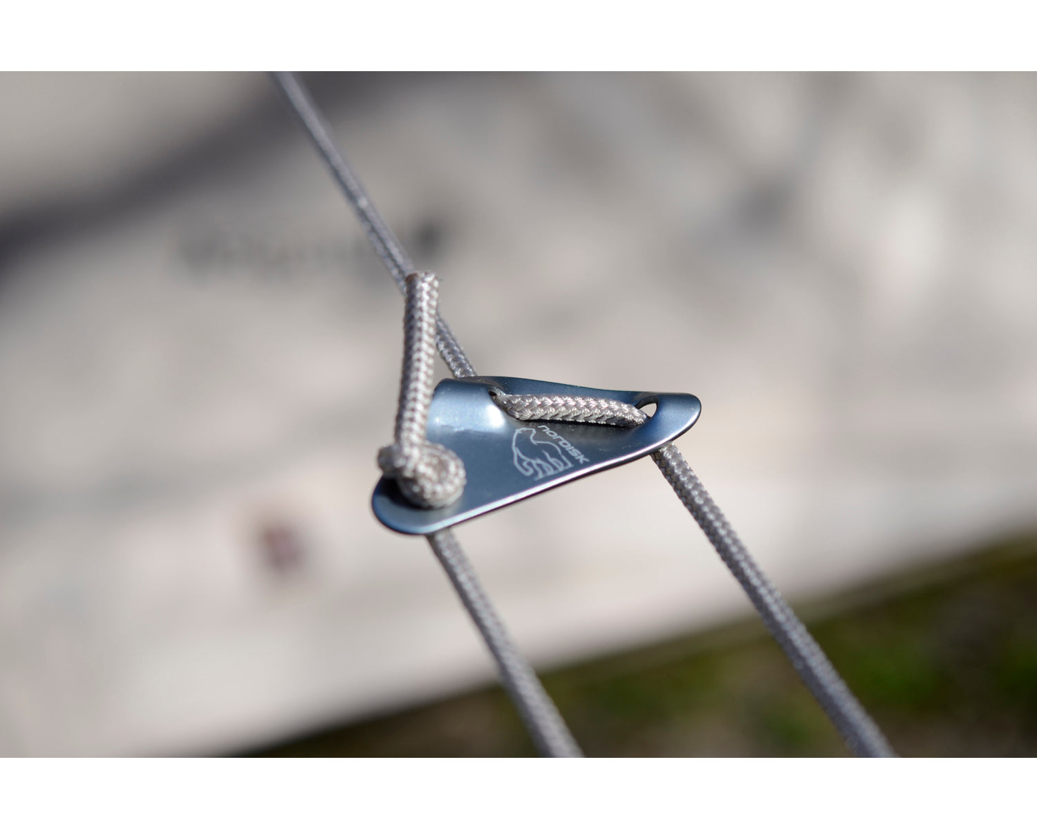 nordisk-aluminium-triangular-slider-10-st-ck-dreieckige-seilspanner-in-matt-silv image 2