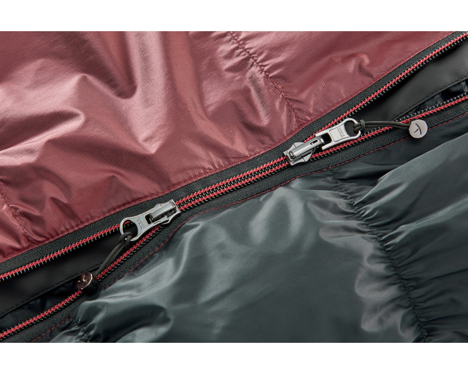 nordisk-voyage-500-schlafsack-linksrei-verschluss-ribbon-red-crystal-down image 7