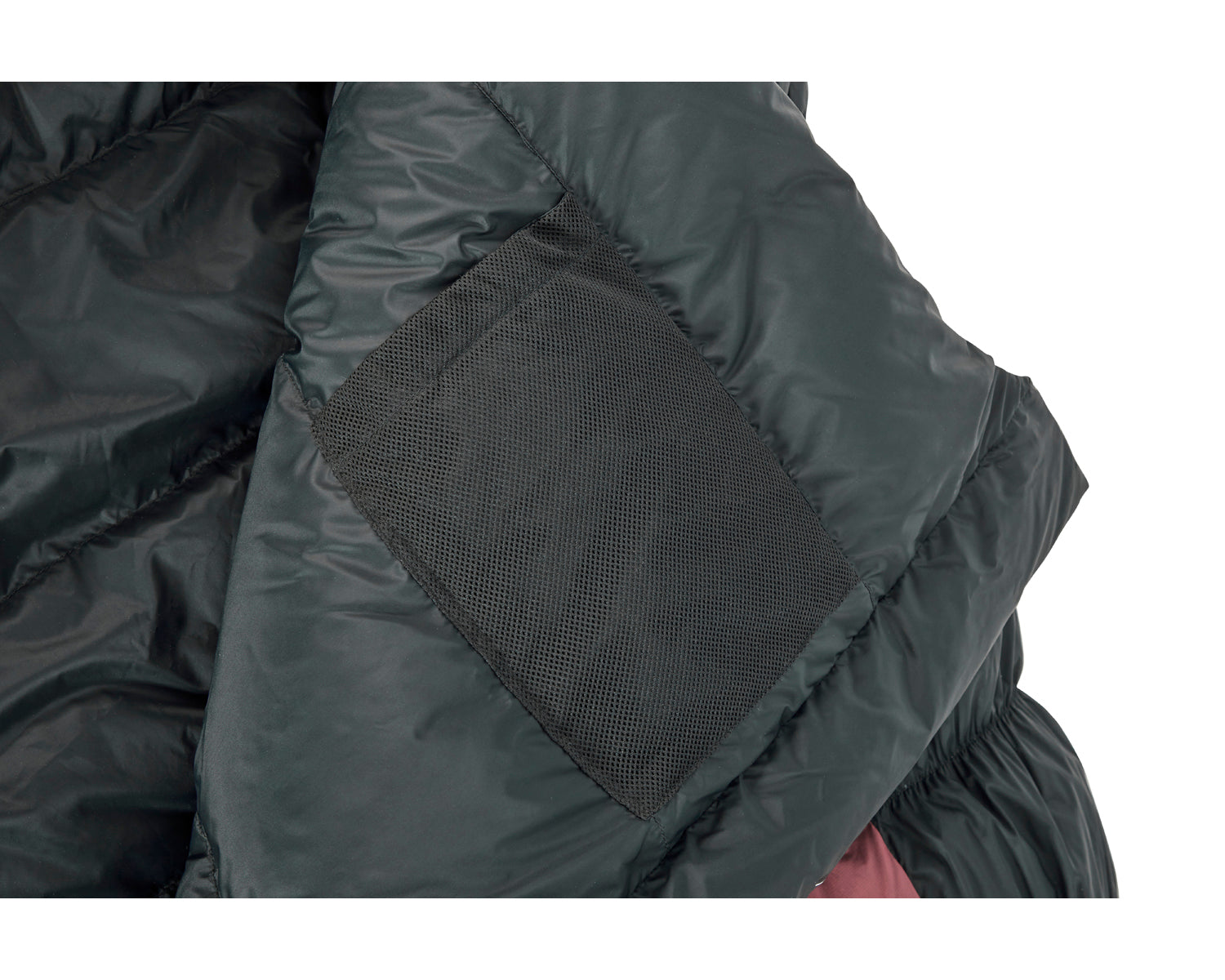 nordisk-voyage-500-sleeping-bag-right-zip-ribbon-red-daunenschlafsack-mit-crysta image 6