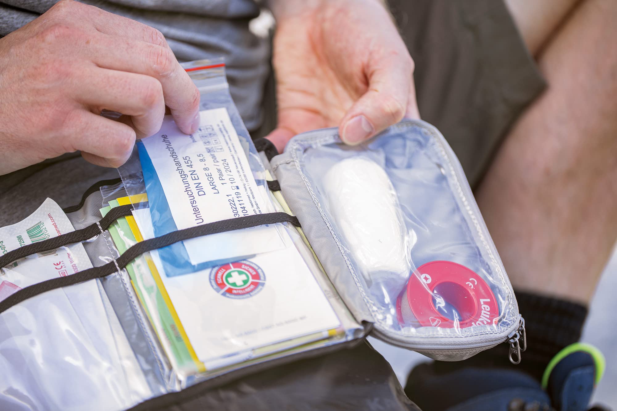 tatonka-first-aid-complete-erste-hilfe-set-1-4-personen image 4