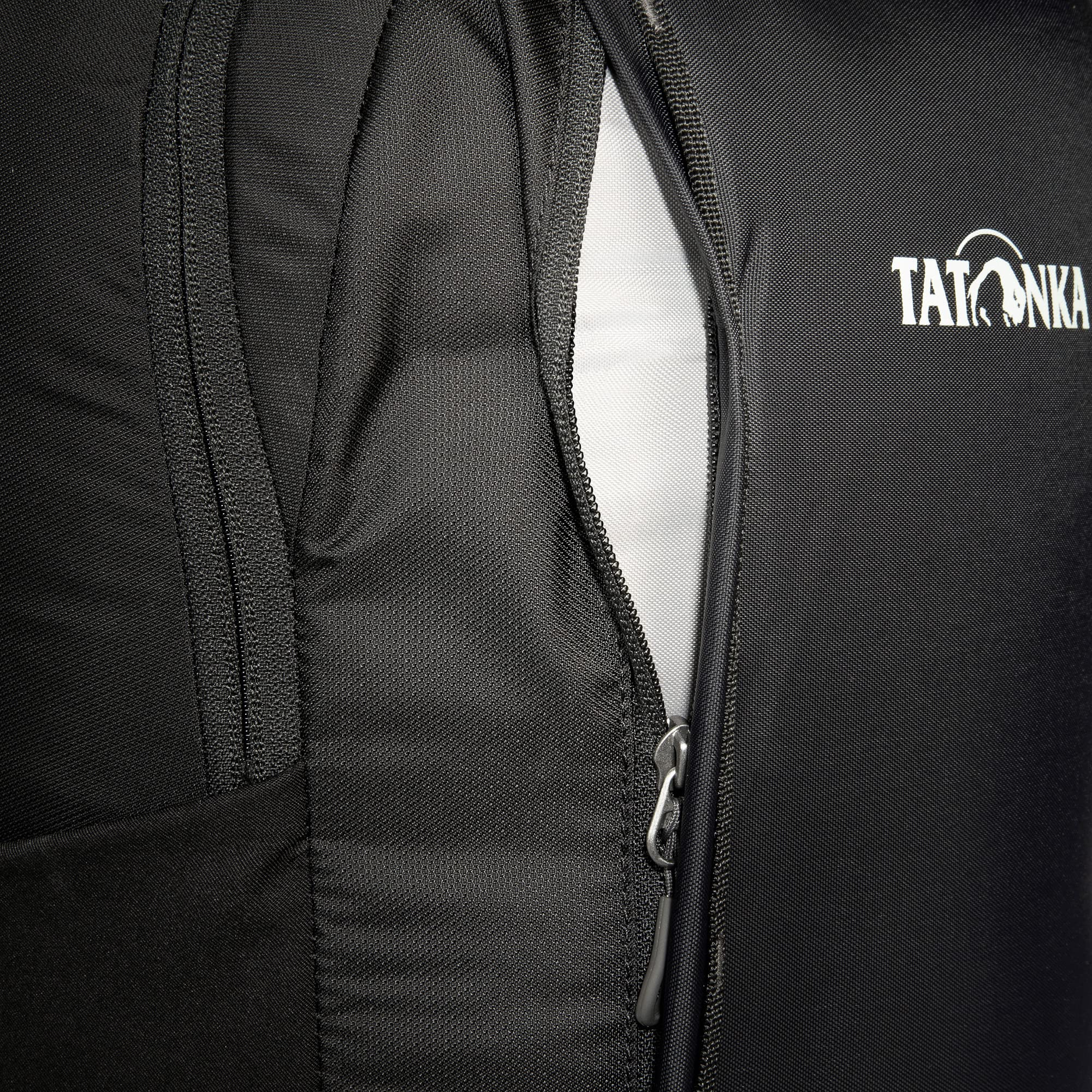 tatonka-server-pack-22l-rucksack-mit-15-zoll-laptopfach-22-liter image 7