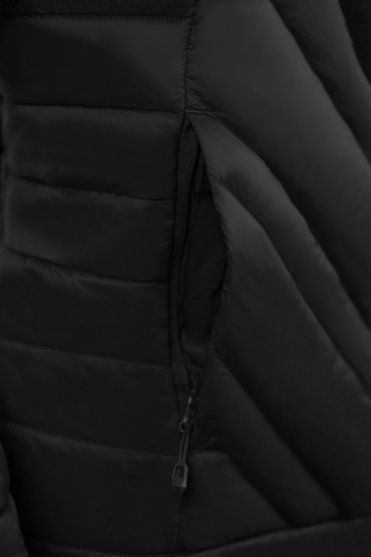 gr-ezi-bag-senseful-downwool-2-0-jacke-damen-black image 6