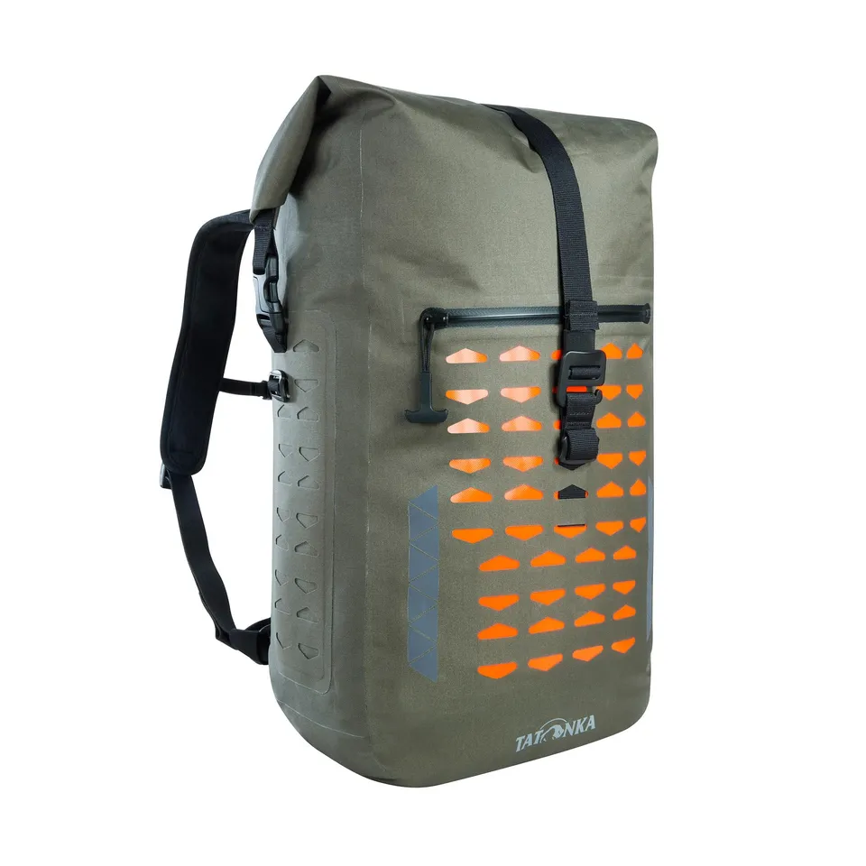 tatonka-commuter-rolltop-30-wp-rolltoprucksack-wasserdicht-30-liter image 1