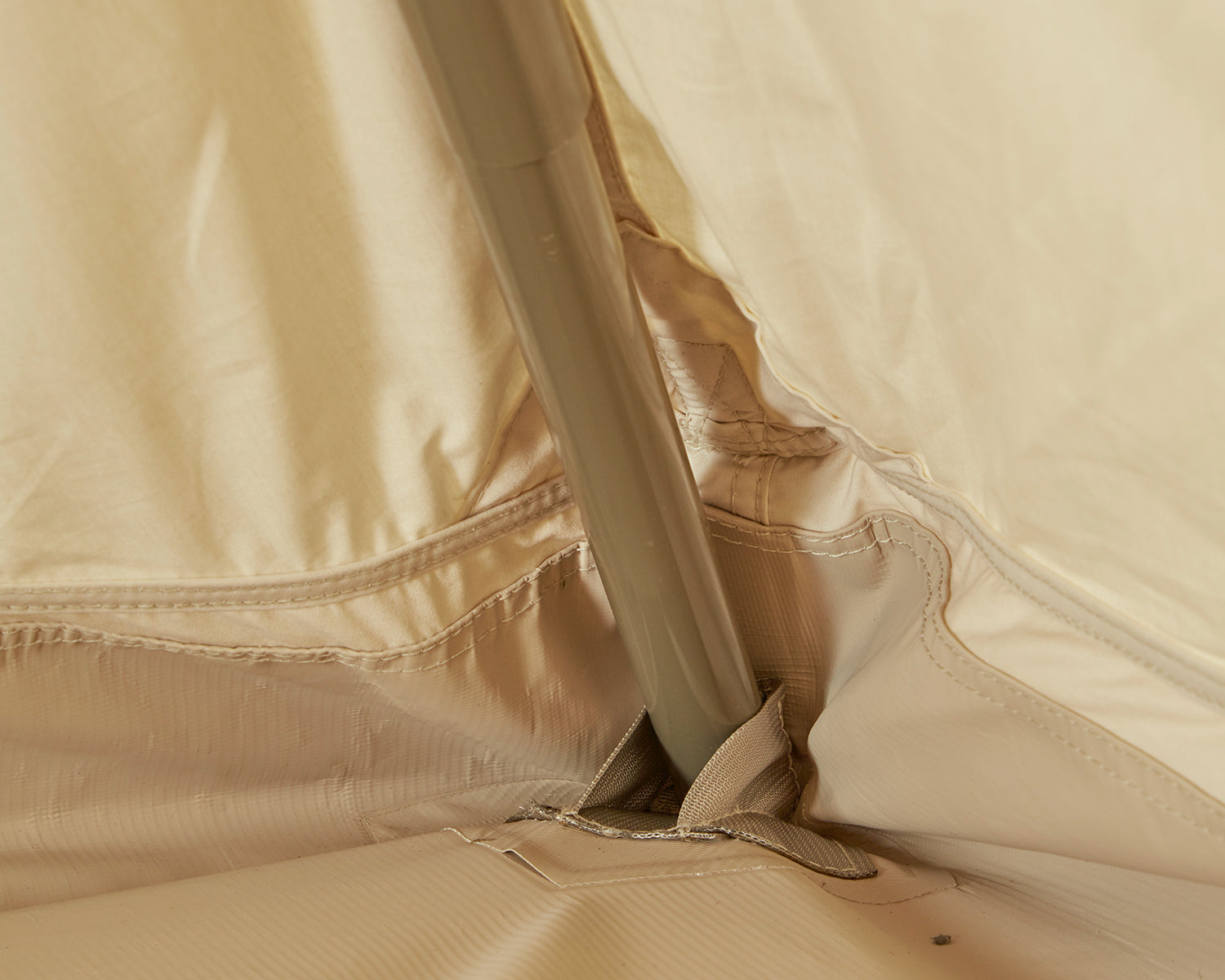 nordisk-midgard-9-2-glamping-zelt-9-2-m-6-personen-sandshell image 8