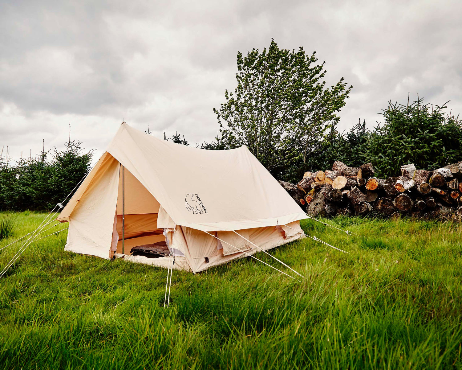 nordisk-ydun-5-5-glamping-tent-5-5-m-4-personen-sandshell image 2